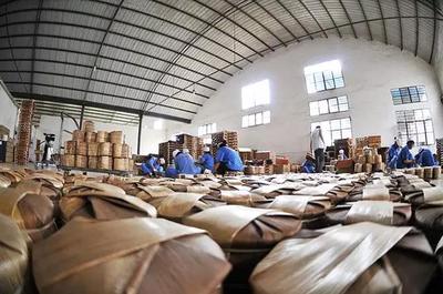 做茶要脚踏实地，也要仰望星空